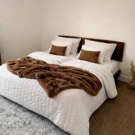 Bed & Breakfast Un Etage Entier - 5 Independantes Et 3 Salles De Bains *